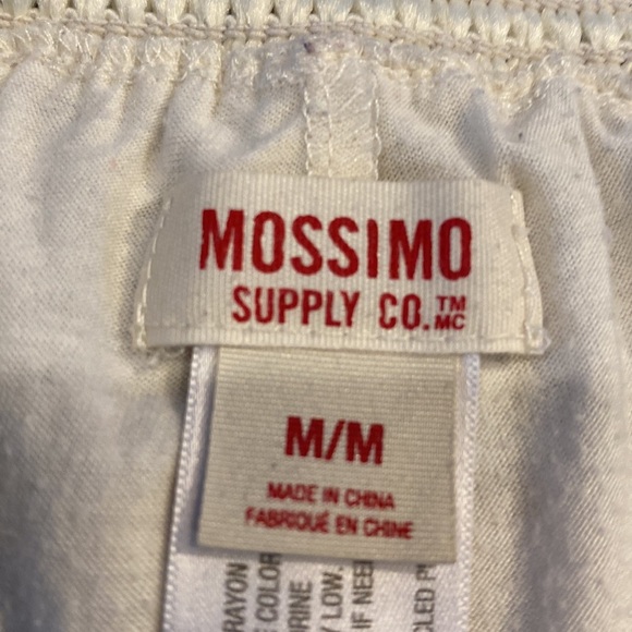 Mossimo Supply Co. lined crochet shorts. Size M. Cream color. - Picture 9 of 10